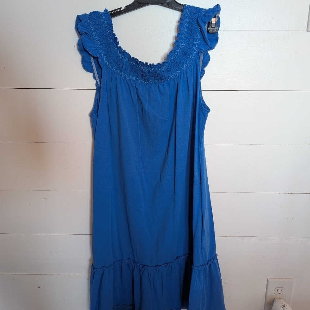LOFT Women's Blue Smocked Dress. Size XS. Jersey Knit - Picture 2 of 3